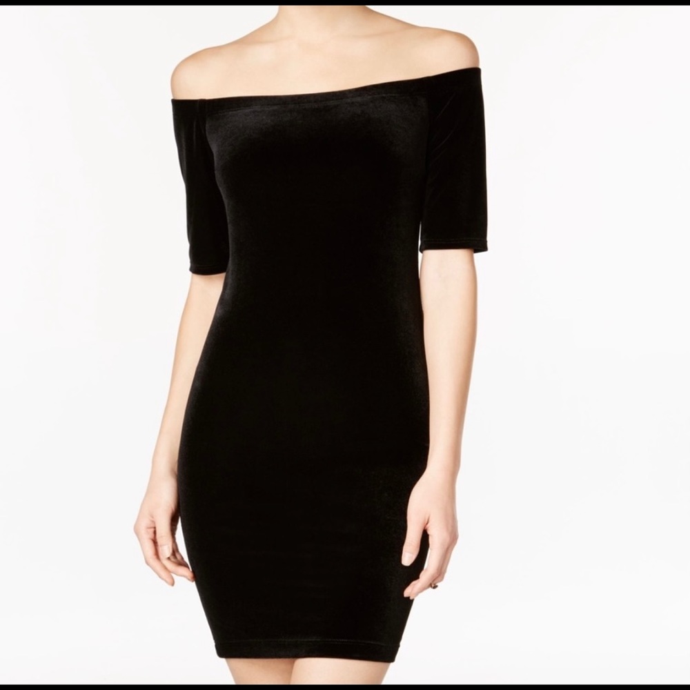 B Darlin Black Velvet Off the Shoulder Bodycon Dress in Juniors Size 7/8